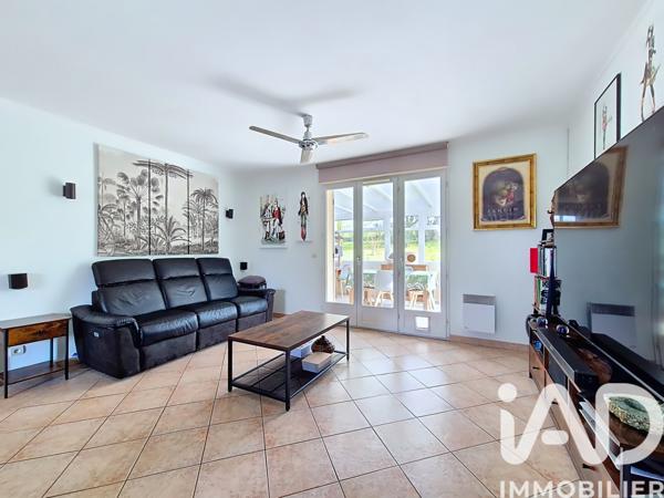 Maison à vendre 6 pièces 129 m² Villeneuve-la-Guyard