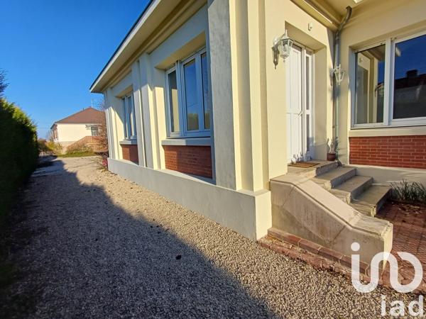 Maison traditionnelle 8 pièces de 206 m² à Brienne-le-Château (10500)