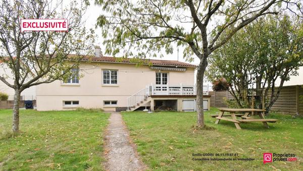 Maison Saint Pierre Des Echaubrogne 6 pièce(s) 110 m2