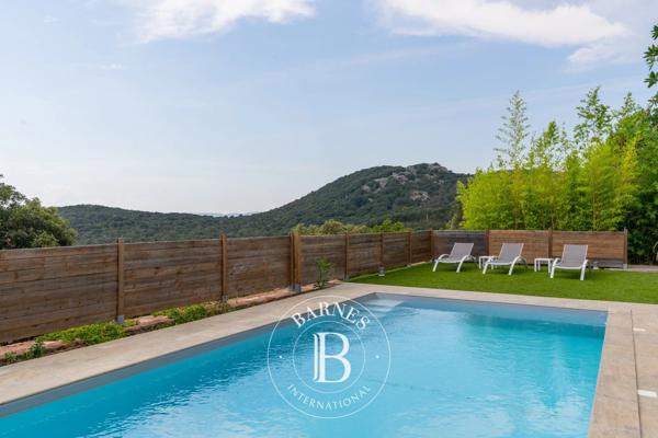 Porto-Vecchio, Villa 5 Chambres -  331 m² à vendre