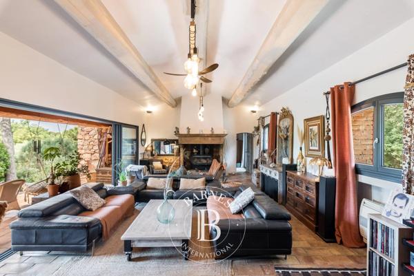 Roquebrune-sur-Argens, Mas 5 Chambres -  200 m² à vendre