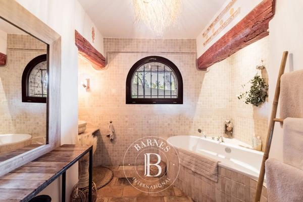 Roquebrune-sur-Argens, Mas 5 Chambres -  200 m² à vendre