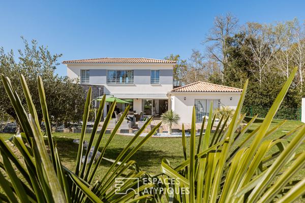 Une villa contemporaine où la lumière est reine