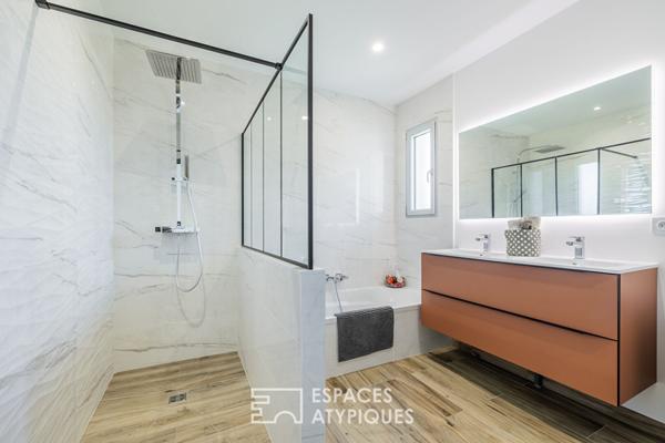 Une villa contemporaine où la lumière est reine