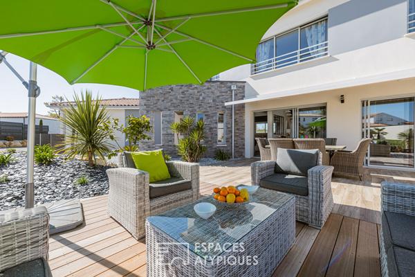 Une villa contemporaine où la lumière est reine