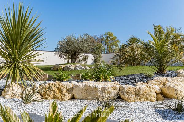 Une villa contemporaine où la lumière est reine