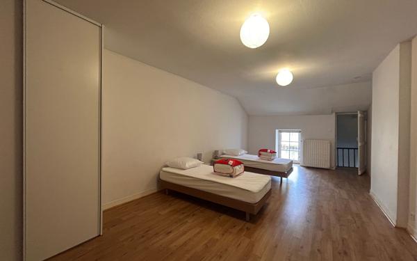 Maison à louer    4 pièces •  Mer