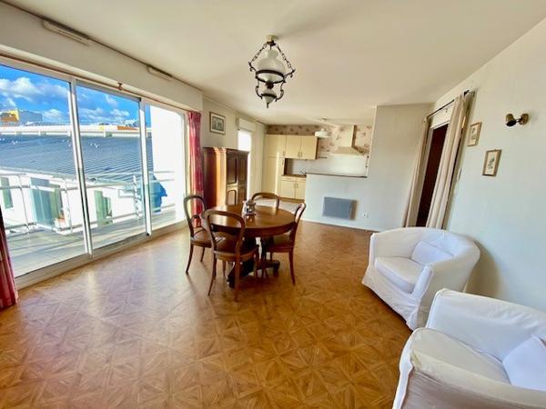 QUARTIER RUBAN BLEU T3  dernier étage