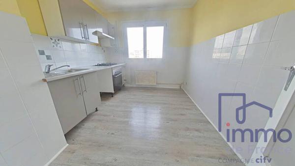 Appartement 3 pièces                                        - 42100 Saint-Étienne Réf : 2761-CIFVFOREZVELAY