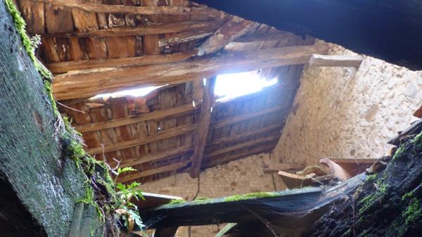 Dpt Deux Sèvres (79), à vendre SAINT LOUP LAMAIRE Bâtiment à rénover