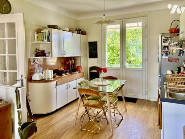 ANGERS: Maison à usage d'habitation