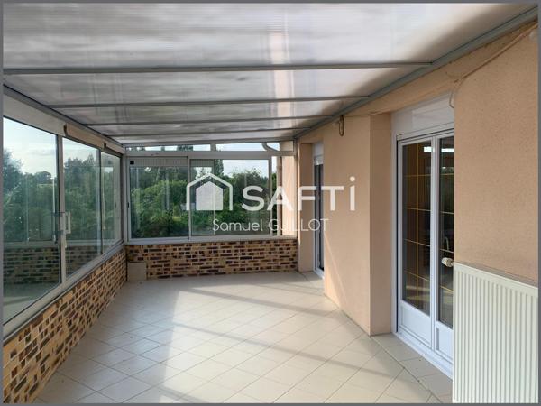 Maison familiale 5 chambres sur 9000 m² de terrain