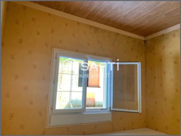 Maison familiale 5 chambres sur 9000 m² de terrain