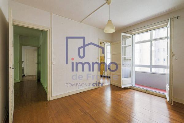 Appartement 4 pièces                                        - 38000 Grenoble Réf : 21689