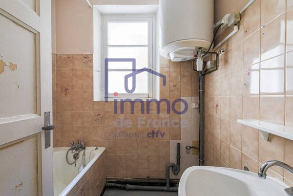 Appartement 4 pièces                                        - 38000 Grenoble Réf : 21689