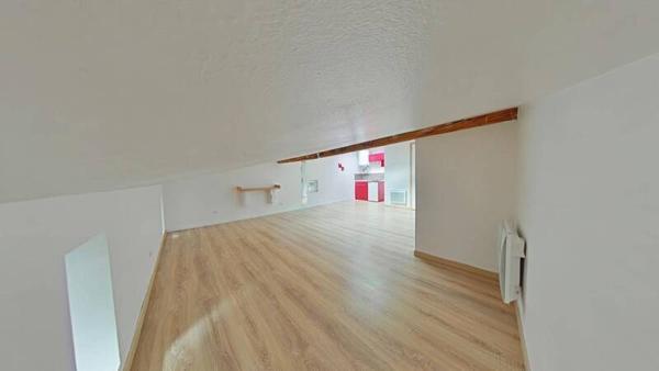 Appartement 1 pièce                                        - 42100 Saint-Étienne Réf : 12479