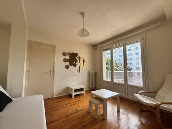 Appartement 1 pièce                                        - 42100 Saint-Étienne Réf : 12350