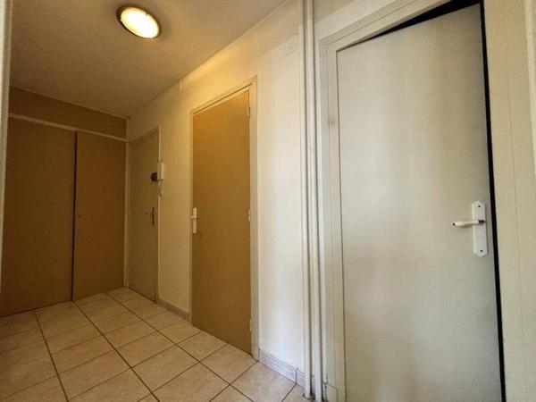 Appartement 1 pièce                                        - 42100 Saint-Étienne Réf : 12350