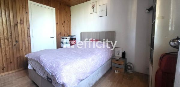 Appartement
         2 pièces
        - 30 m² 95 000 € *
