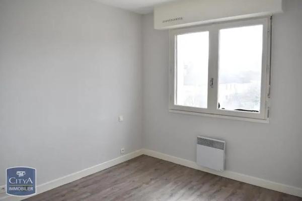 Appartement à louer 2 pièces 42.35m² Brive-la-Gaillarde (19100)