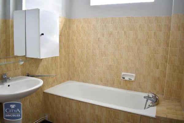 Appartement à louer 2 pièces 42.35m² Brive-la-Gaillarde (19100)