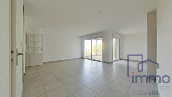 Appartement 3 pièces                                        - 42530 Saint-Genest-Lerpt Réf : 2922-CIFVFOREZVELAY