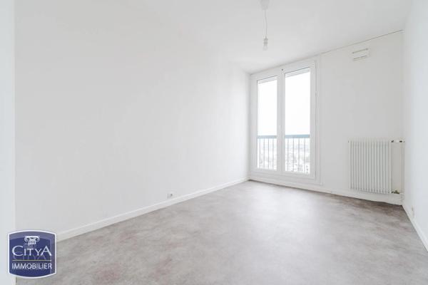 Appartement à vendre 4 pièces 69.5m² Saint-Pierre-des-Corps (37700)