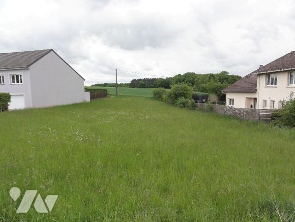 HAUCOURT-MOULAINE - TERRAIN CONSTRUCTIBLE