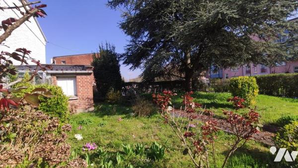 Maison semi-mitoyenne en briques