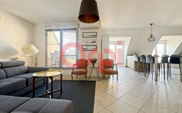 Appartement à vendre    3 pièces • 90 m2 Lyon 3