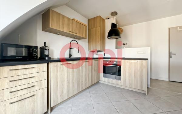 Appartement à vendre    3 pièces • 90 m2 Lyon 3