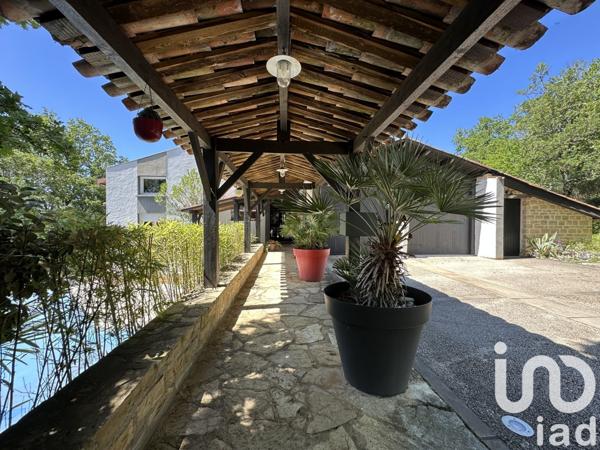 Maison d’architecte 6 pièces de 139 m² à Mercuès (46090)