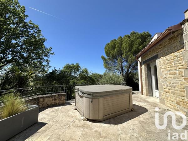 Maison d’architecte 6 pièces de 139 m² à Mercuès (46090)