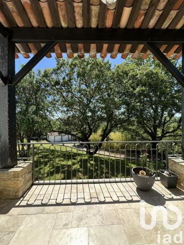 Maison d’architecte 6 pièces de 139 m² à Mercuès (46090)