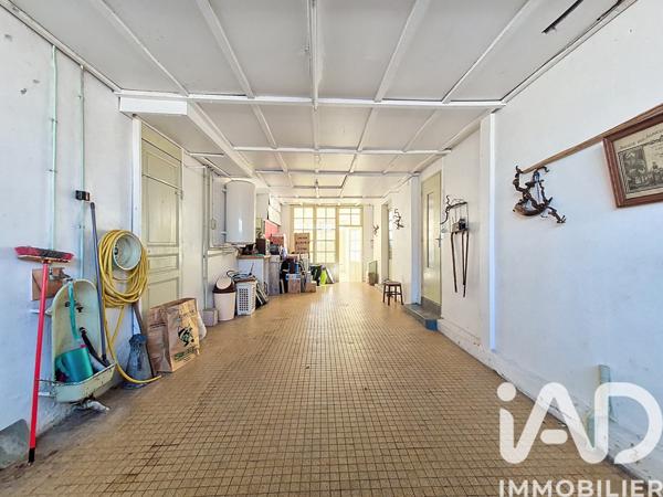 Maison à vendre 6 pièces 130 m² Le Mesnil-Saint-Denis