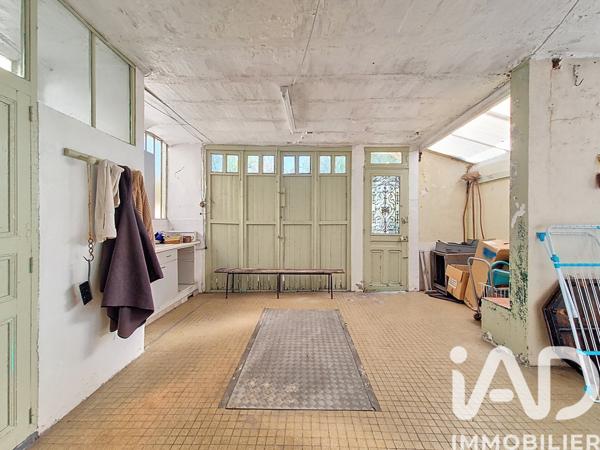 Maison à vendre 6 pièces 130 m² Le Mesnil-Saint-Denis