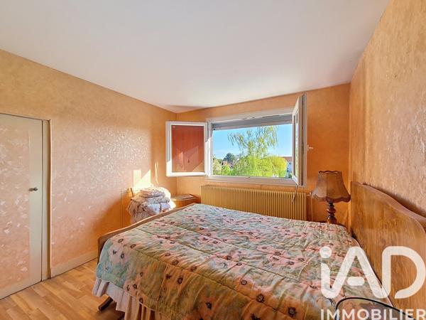 Maison à vendre 6 pièces 130 m² Le Mesnil-Saint-Denis