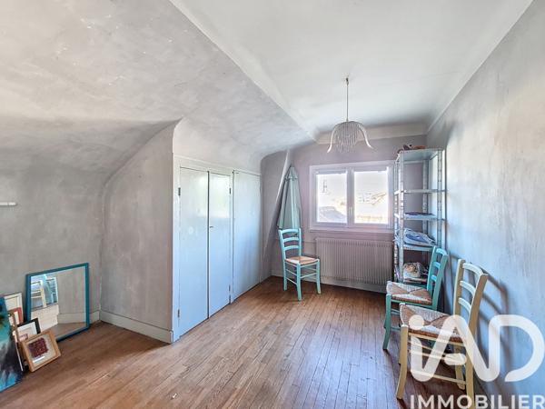 Maison à vendre 6 pièces 130 m² Le Mesnil-Saint-Denis