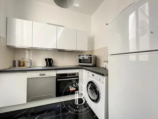 Paris 8ème, Appartement 1 Chambre -  53 m² à vendre