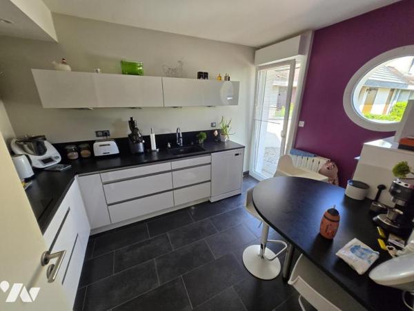 MAISON T6 AVEC GARAGE ET JARDIN