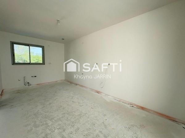 MAISON NEUVE - Prête à décorer !