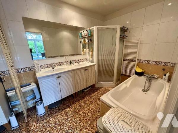 RENNES, Maison d'habitation - RENNES - THABOR / JEANNE D'ARC
Idéalement située, sur une parcell...