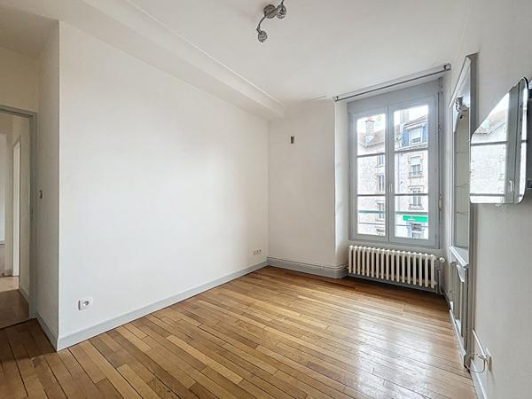 APPARTEMENT 3 pièces - 66.10 m2