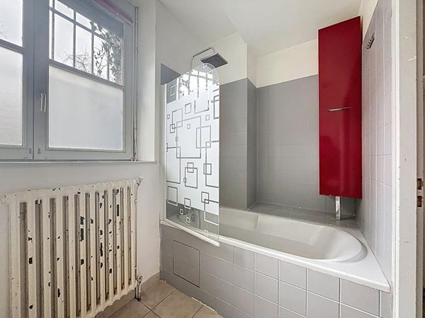 APPARTEMENT 3 pièces - 66.10 m2