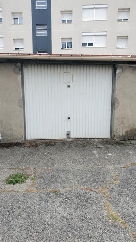 Fontaine (38600) GARAGE 17m² - 8 RUE ROMAIN ROLLAND - FONTAINE 38600