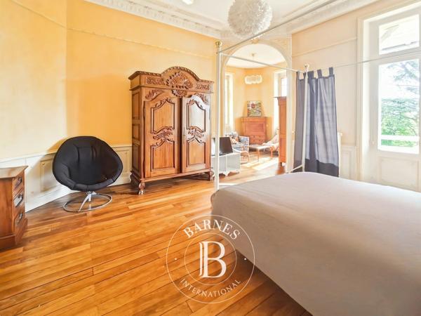 Châtel-Guyon, Propriété 10 Chambres -  755 m² à vendre
