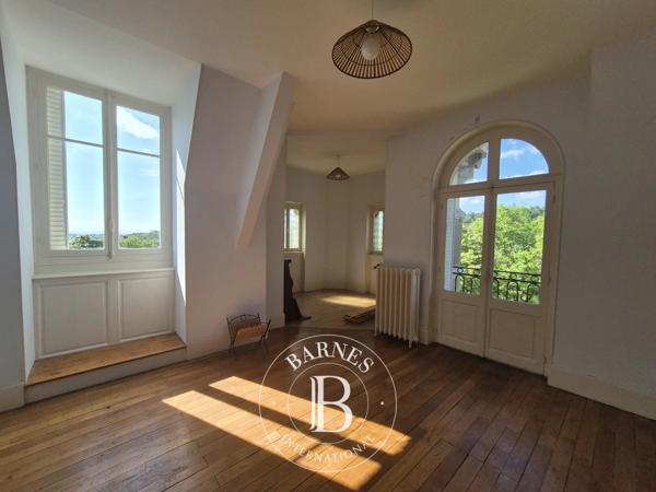 Châtel-Guyon, Propriété 10 Chambres -  755 m² à vendre
