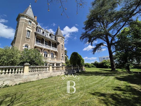 Châtel-Guyon, Propriété 10 Chambres -  755 m² à vendre