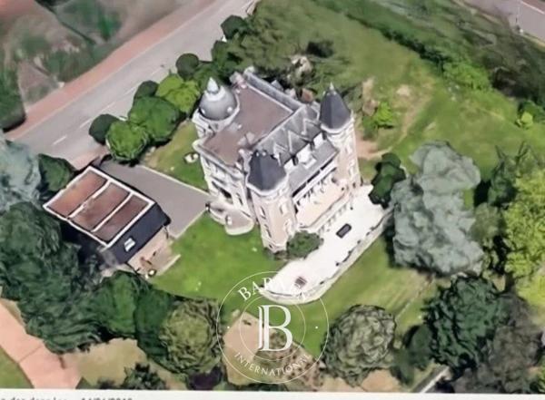 Châtel-Guyon, Propriété 10 Chambres -  755 m² à vendre
