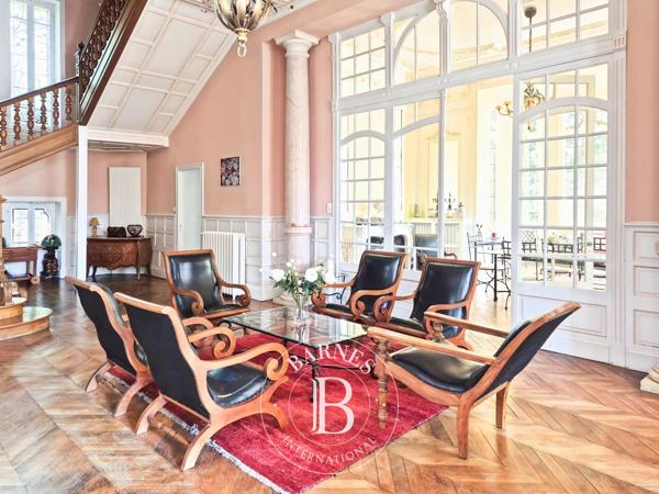 Châtel-Guyon, Propriété 10 Chambres -  755 m² à vendre